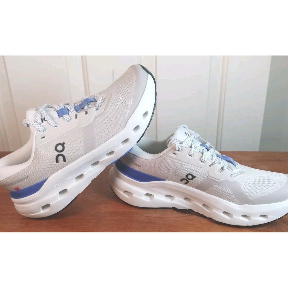 NEW On Cloudrunner Women's Running Shoes Size 8 White Blue Helion CloudTec - Picture 2 of 10